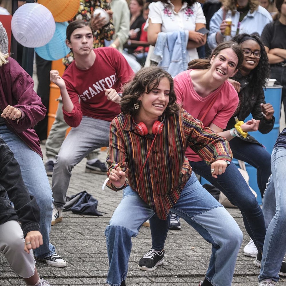 Afstand houden bij jazz, beetpakken op hiphop