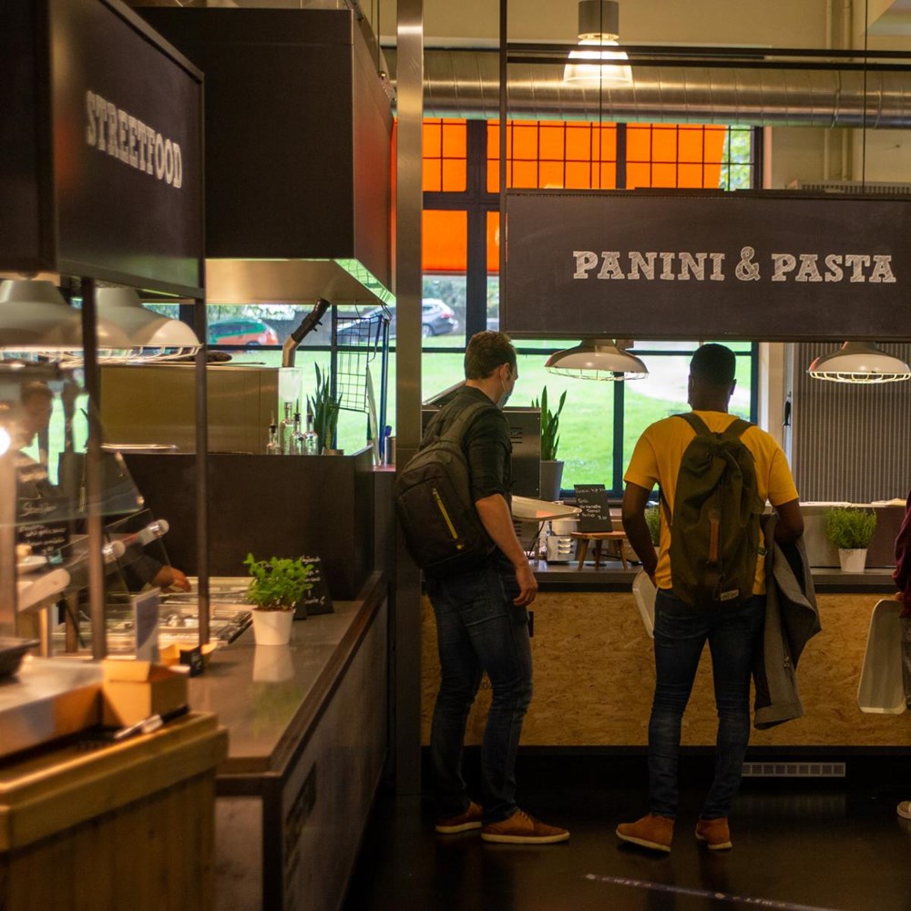 Student eist meer veganistische producten en minder plastic in mensa