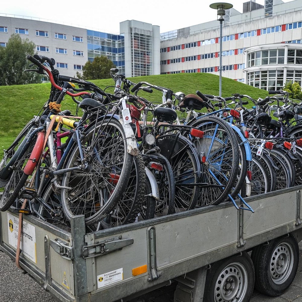 UM-fietsenstallingen schoongeveegd