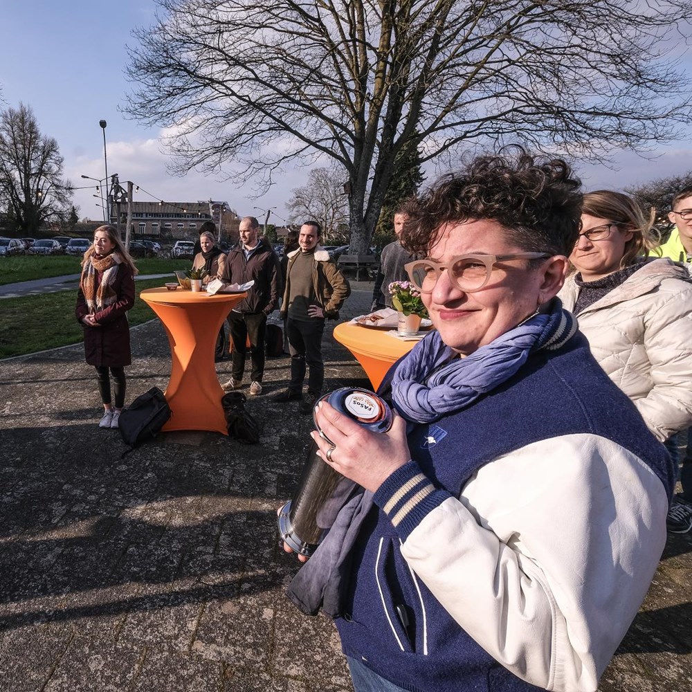 Tijdcapsule in FASoS-tuin: “Misschien stuiten de aliens er ooit op”