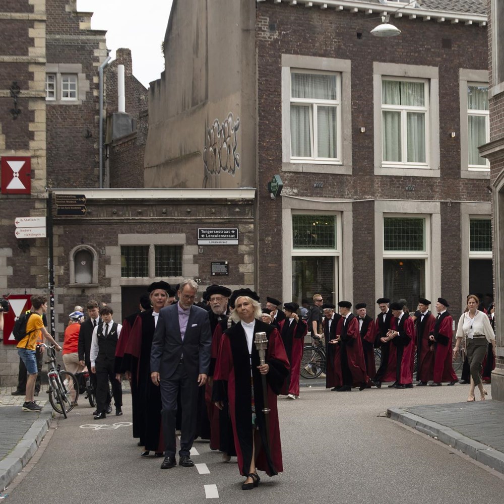 Letschert haalt hard uit naar Den Haag