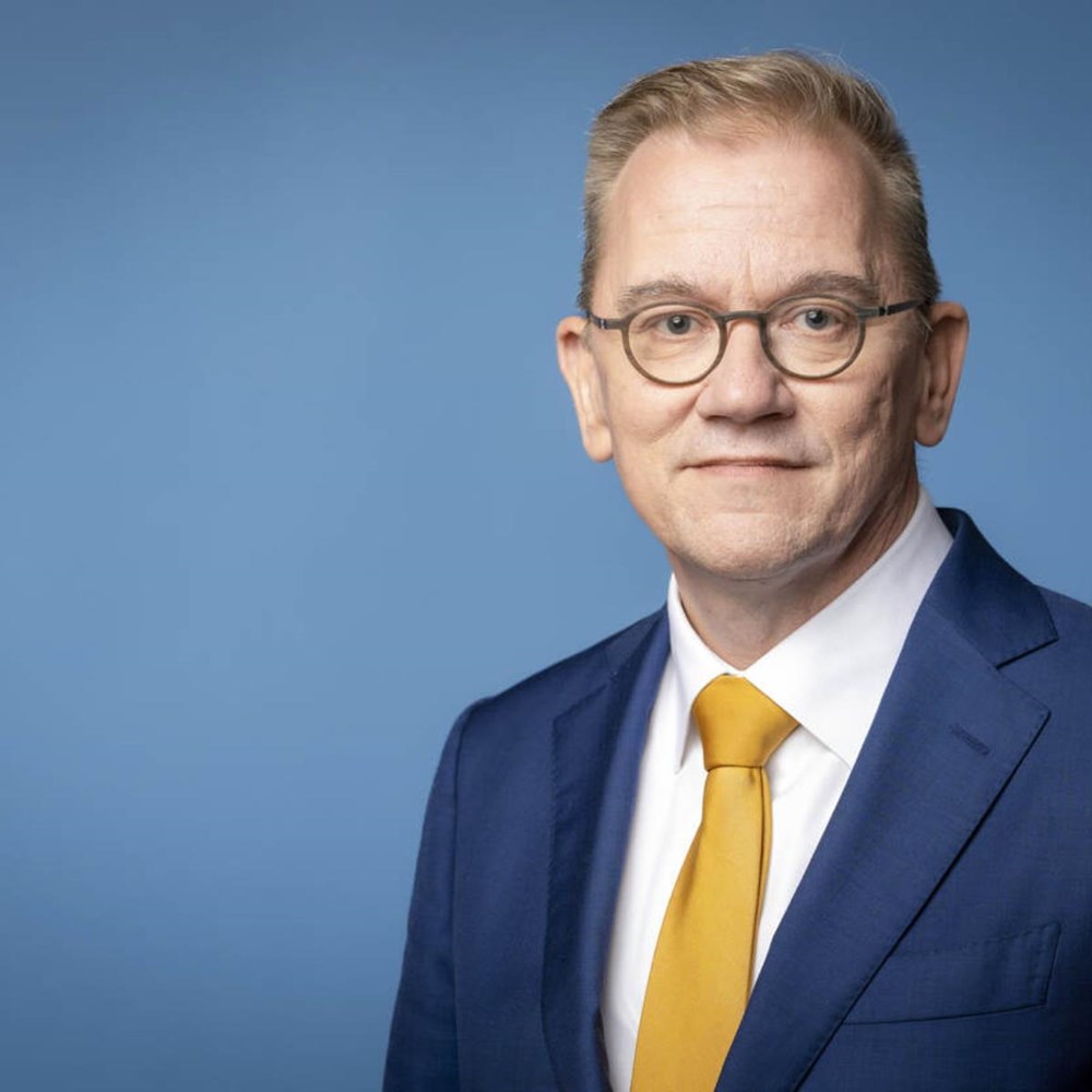 Bruins houdt vol: we gaan bezuinigen