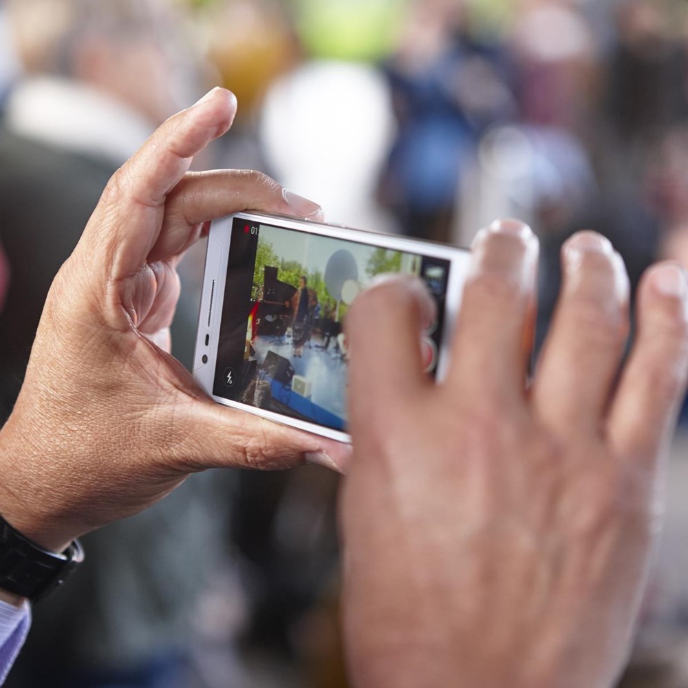 Docent en studenten filmden elkaar, raadslid heeft vragen
