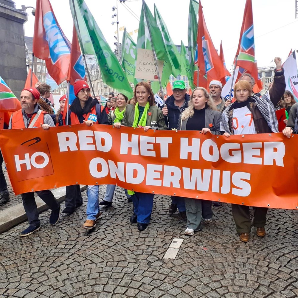 Duizenden studenten en docenten op de been voor hoger onderwijs