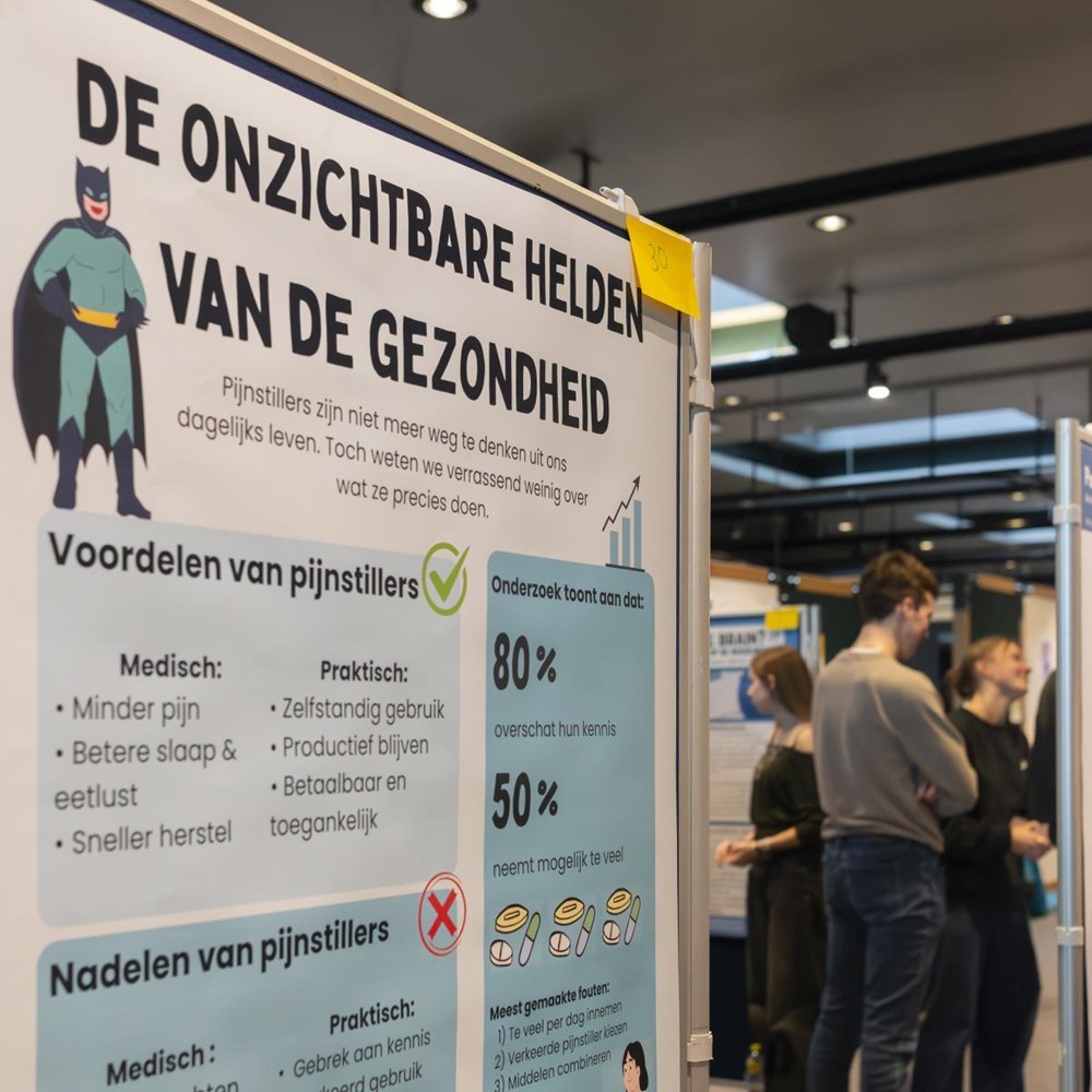 Lessen met een academisch sausje, posters en een College Tour: alles uit de kast voor een bètastudie