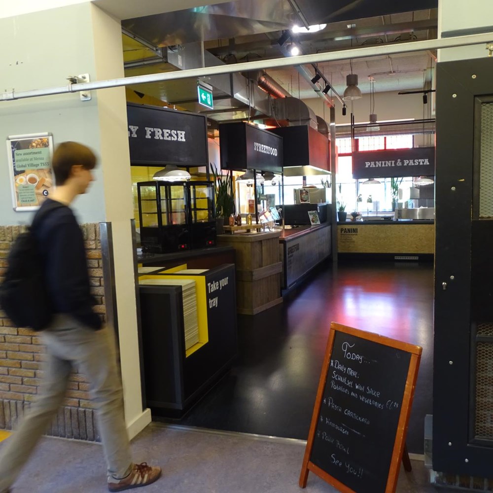Nieuwe cateraar: meer plantaardig eten en koffie bestellen in gebarentaal