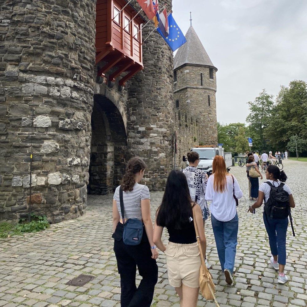 Discovering Maastricht on your phone screen
