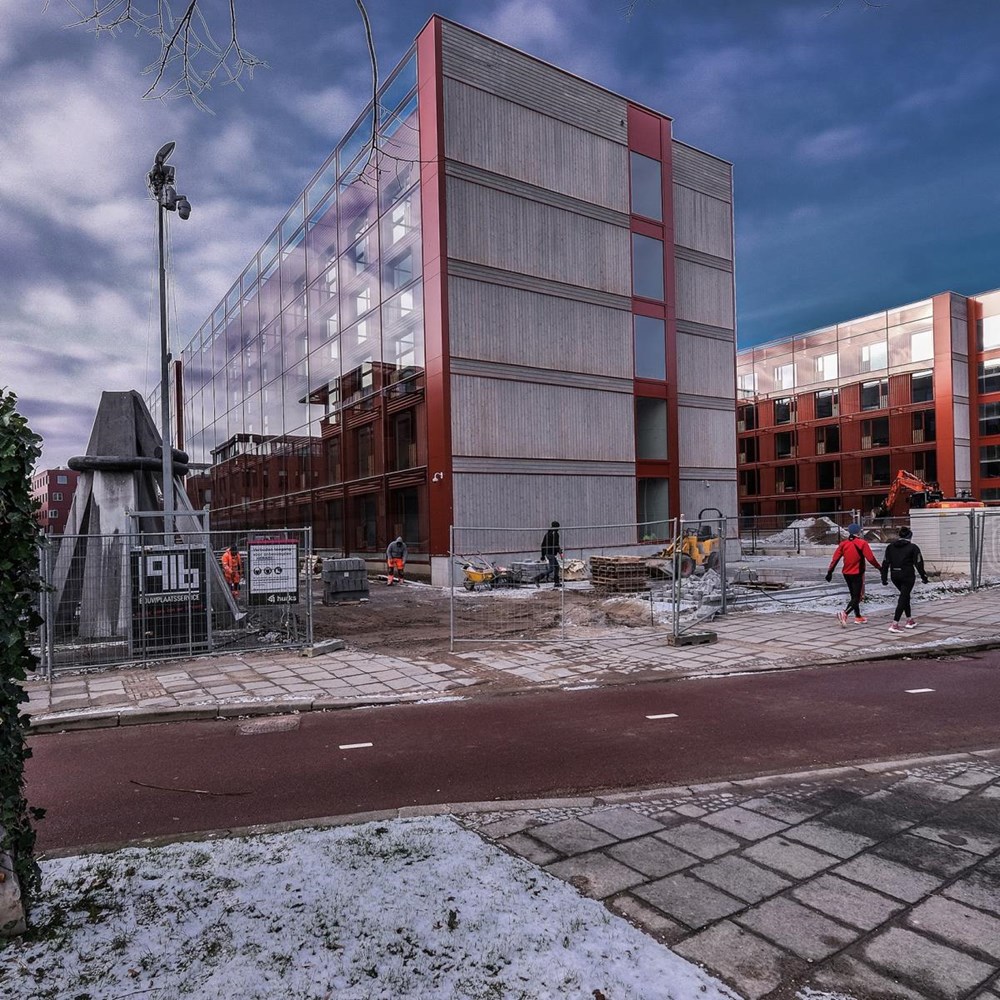 Delayed student complex not completed before February; 25 students still without accommodation
