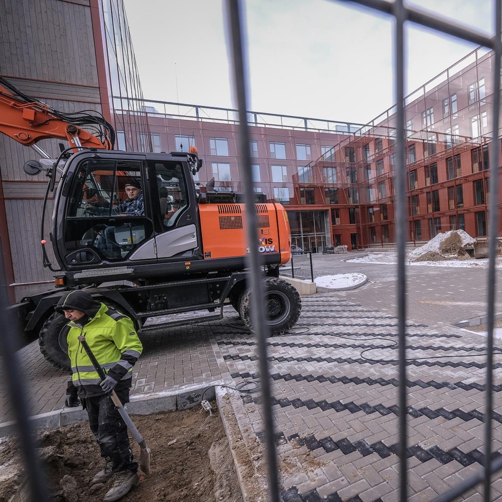 Students take owner of Muse Einstein student complex to court