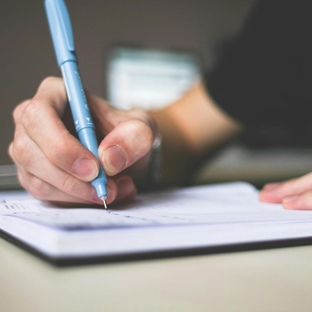More writing skills in beginner training course Dutch