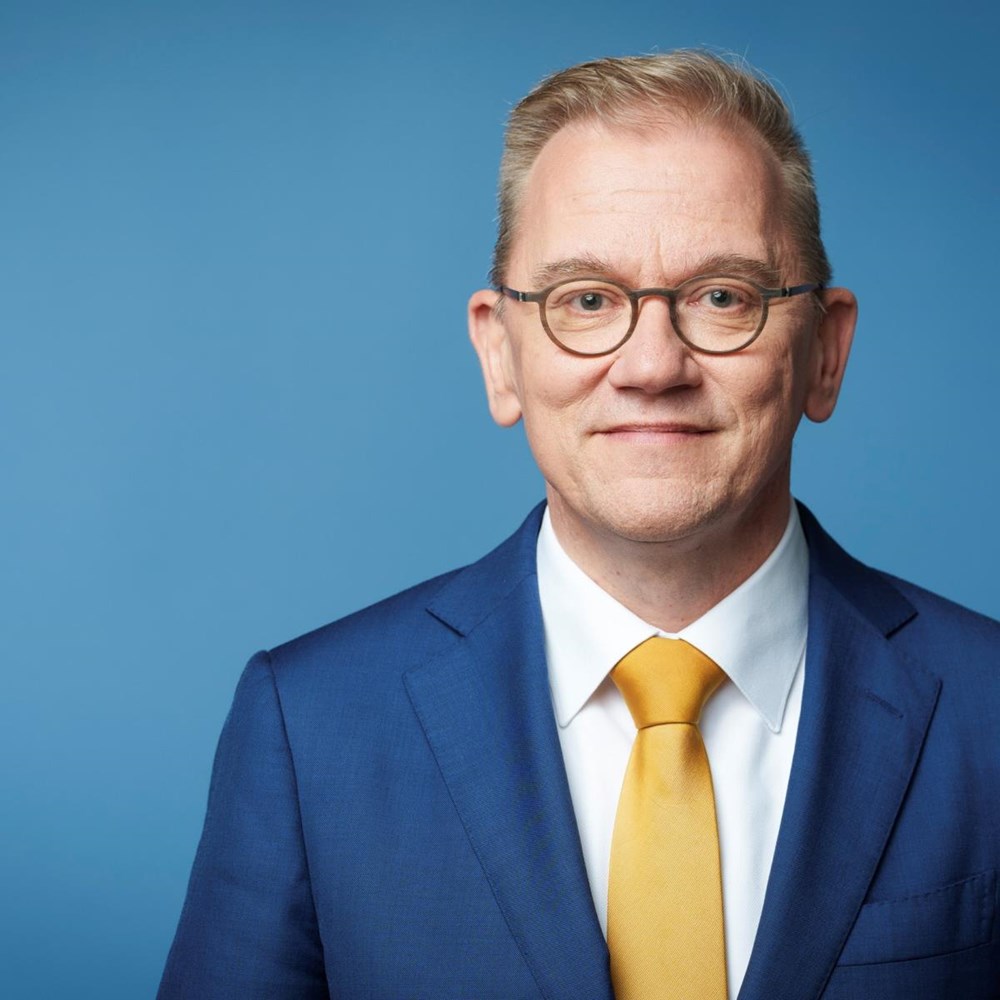 Education Minister confirms: number of internationals does not need to fall substantially