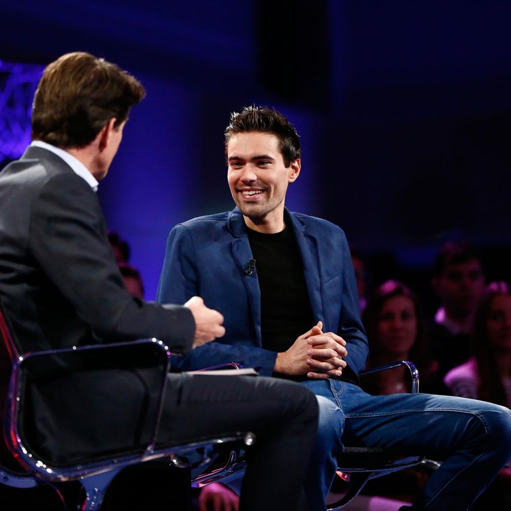 1999 and 2009: Students Pieter van den Hoogenband and Tom Dumoulin drop out after a few years of struggling