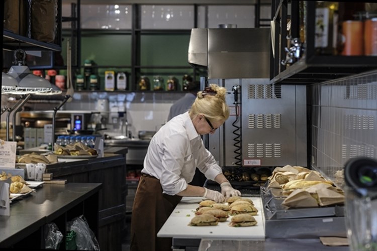 Een kijkje in de keuken van Albron