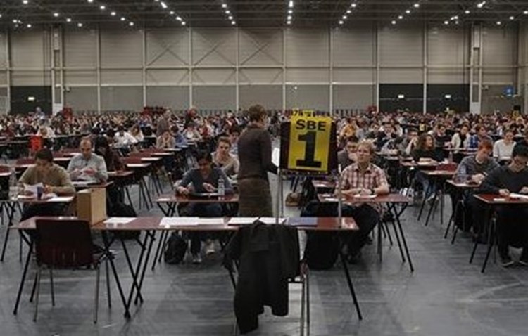 UPDATE 31 december 16.30 uur: Onderwijs start op 6 januari, ook herkansingen gaan door