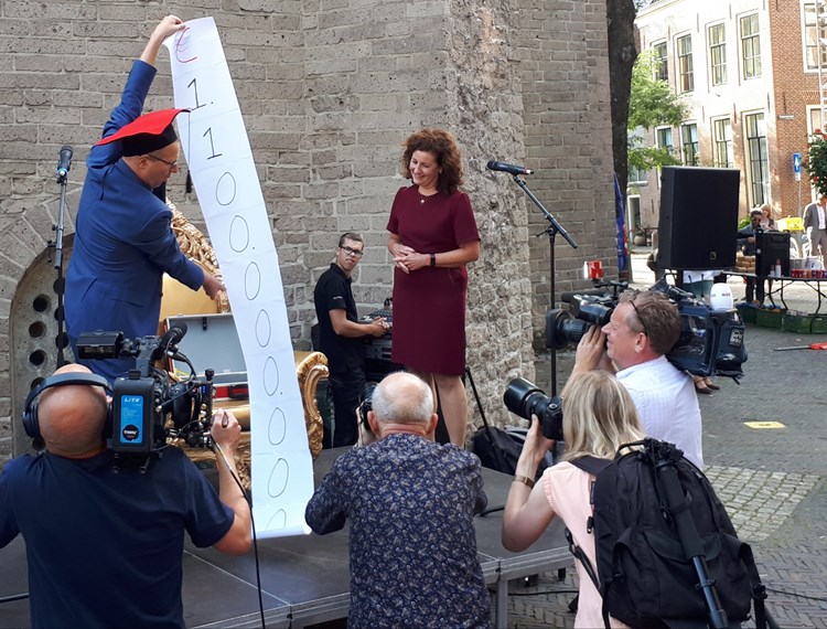 Protest bij opening academisch jaar: waar blijft die 1,1 miljard?