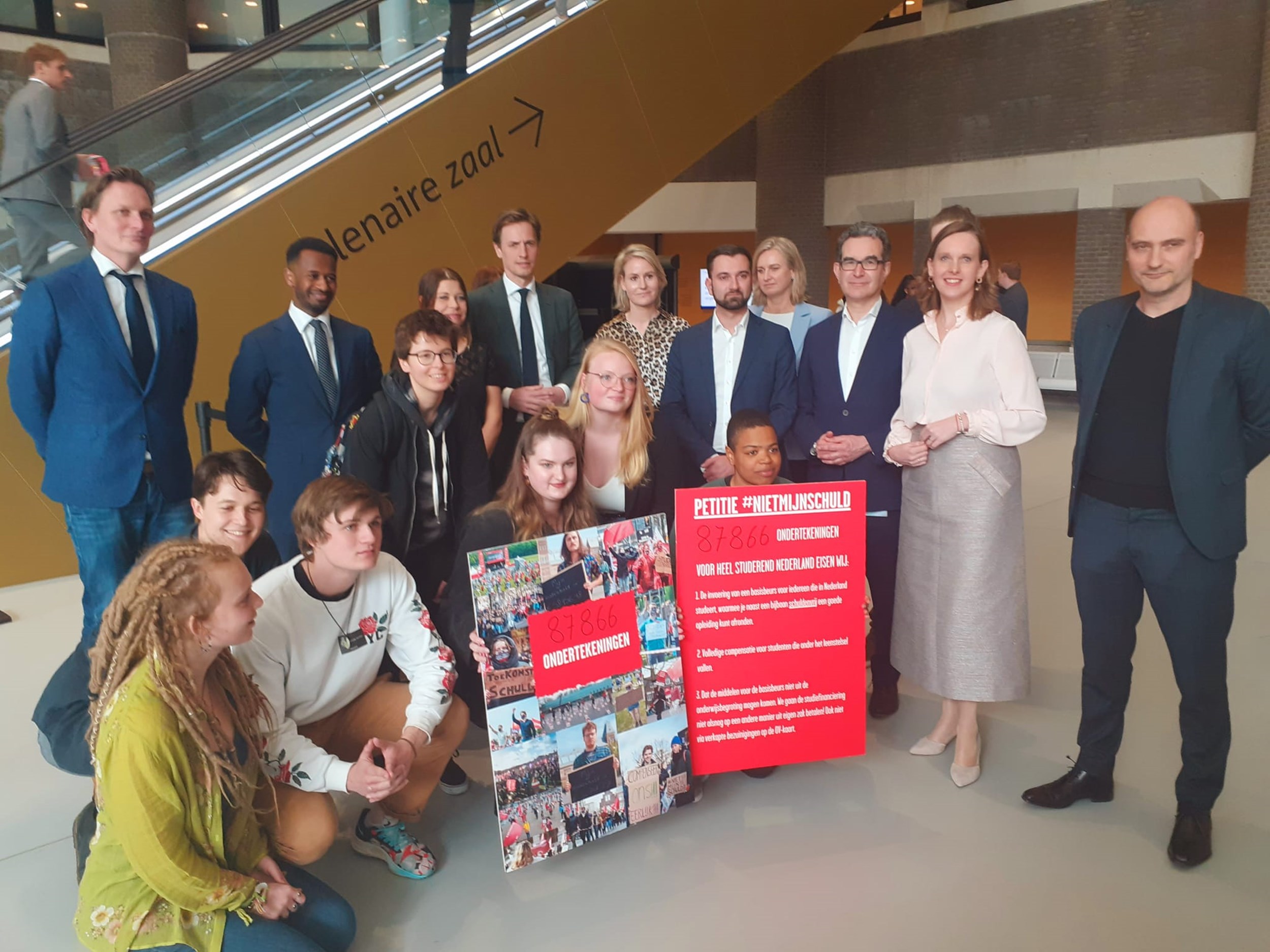 Met petitie blijven ze vechten voor schuldenvrij studeren