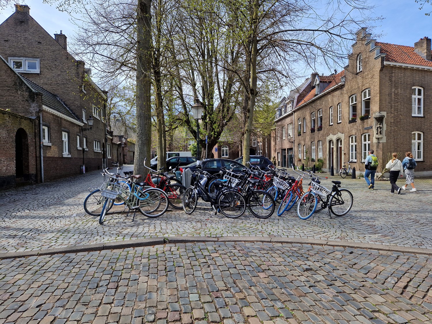  Update: Swapfiets haalt ‘weesfietsen’ toch uit gemeentelijk depot 