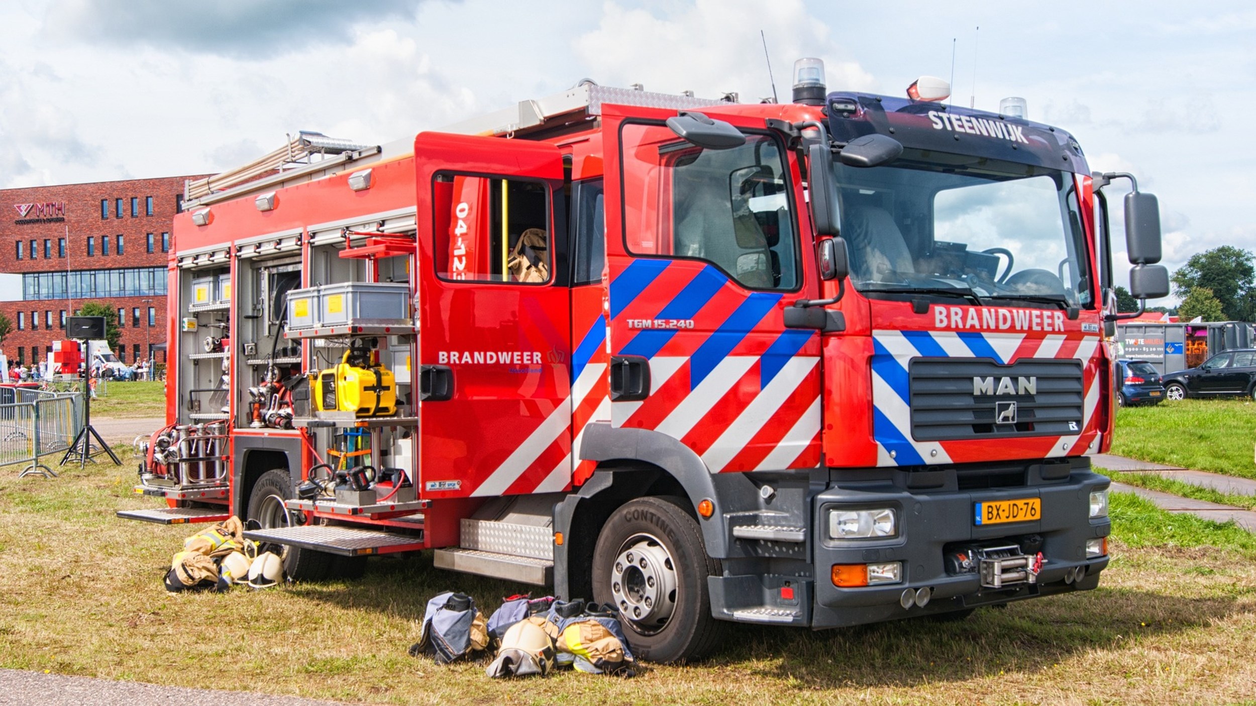 Amsterdamse studenten op straat na grote brand