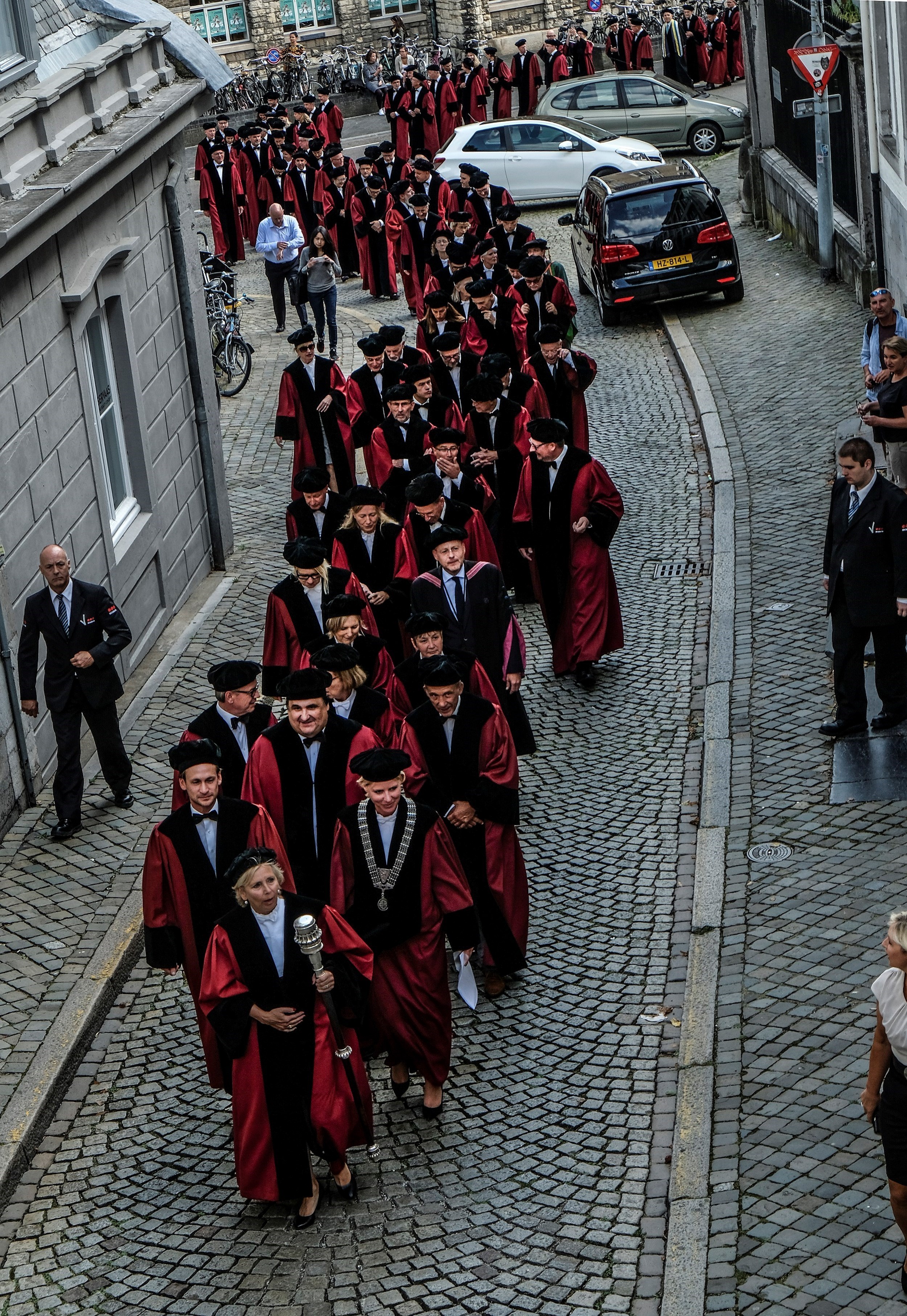 Een toga voor iedereen in Utrecht en ouderwets je mail lezen bij rechten