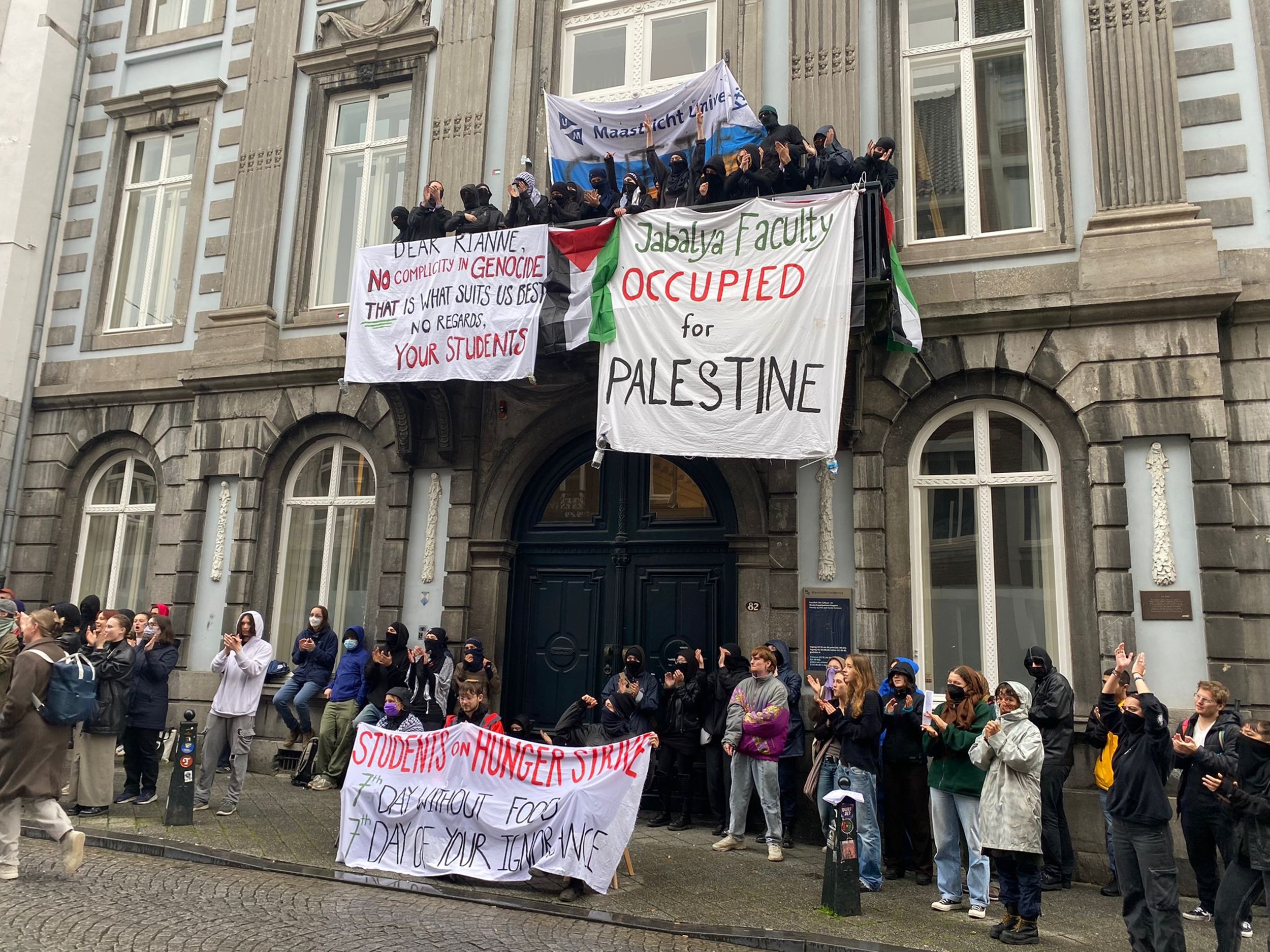 “Schort banden met bij genocide betrokken Israëlische instellingen op”