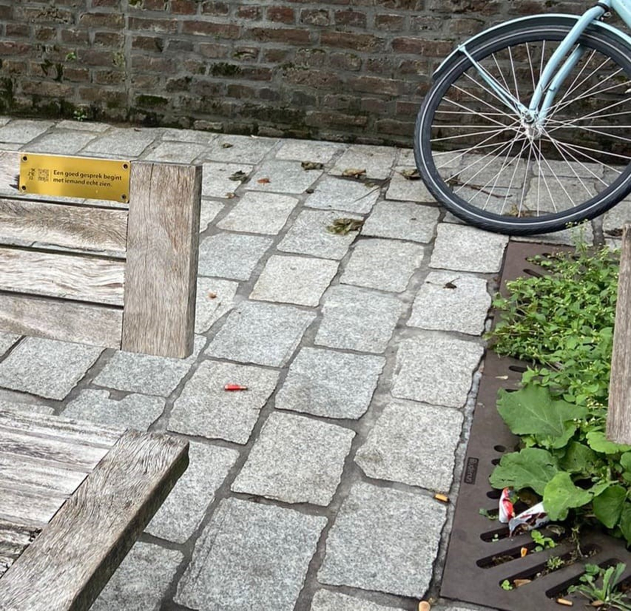QR-codes op bankjes tegen zelfmoordgedachten