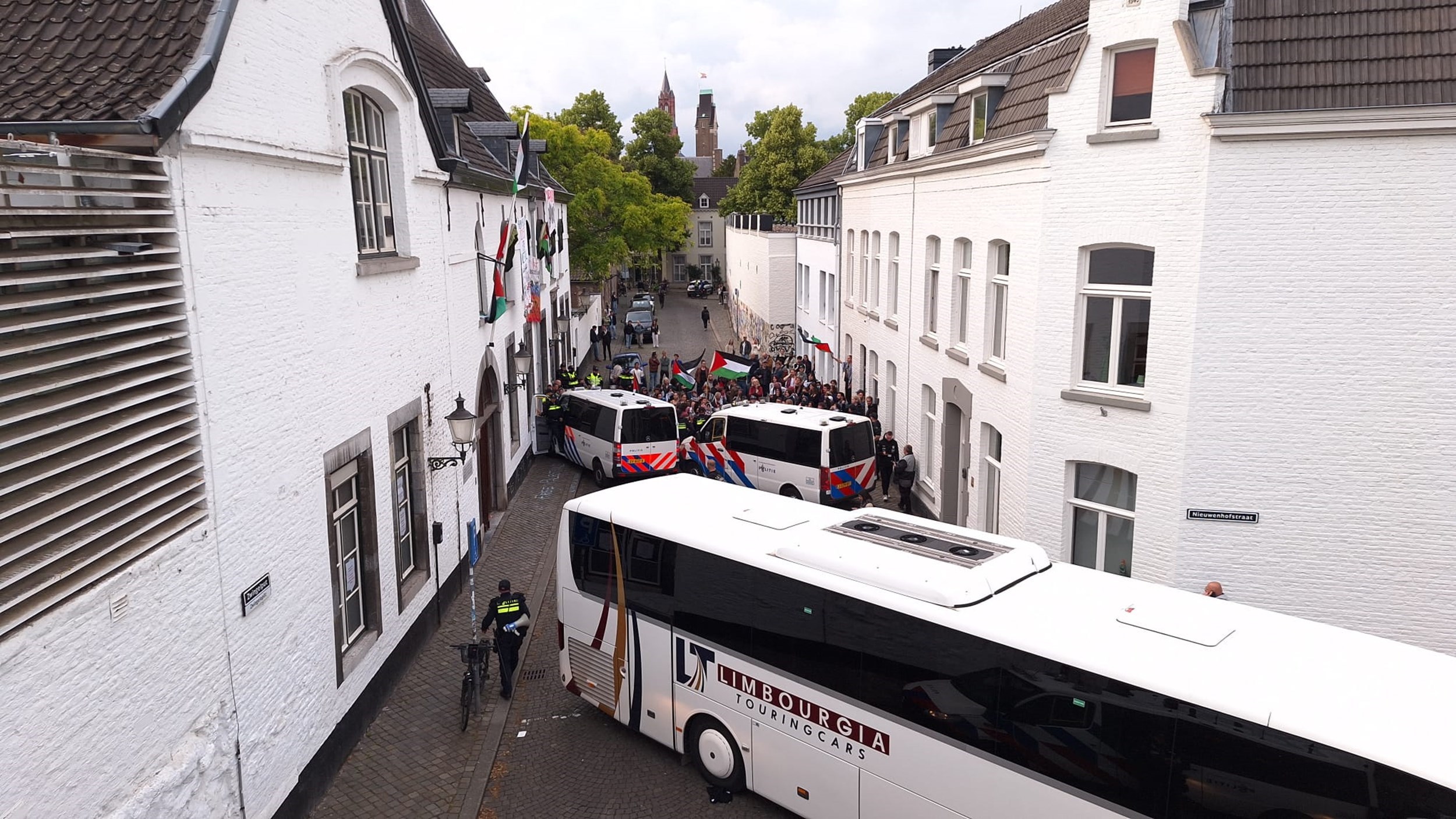 Politie inzetten tegen bezetters? UM-juristen maken ‘handleiding’