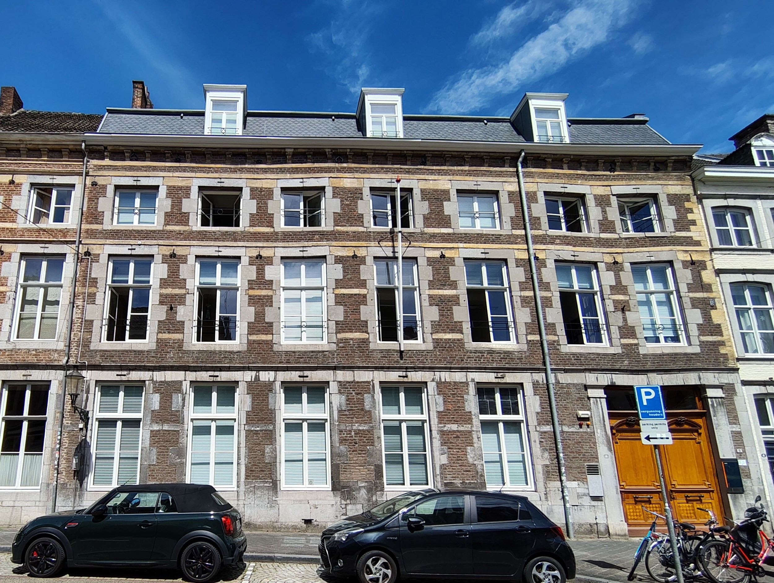 Wateroverlast gooit pand Finance aan Tongersestraat op slot