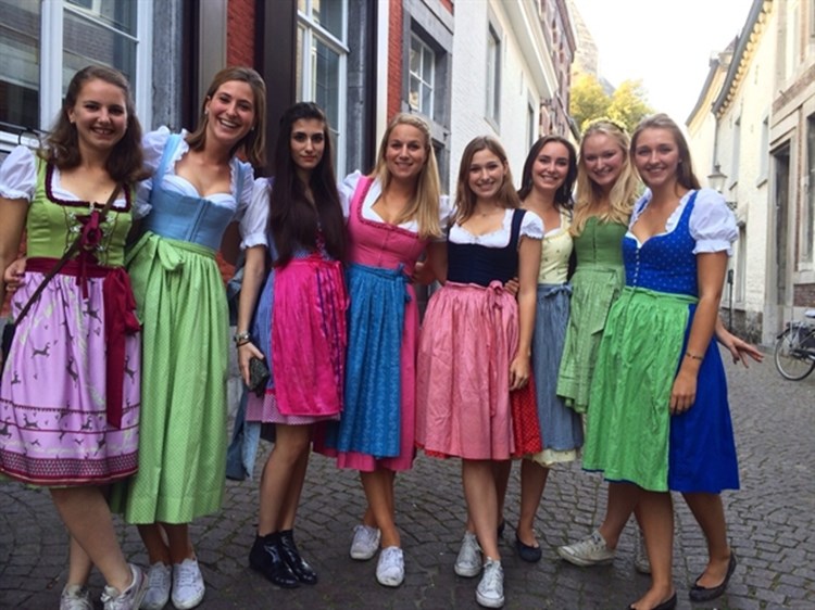 Dirndl and Lederhosen in Maastricht