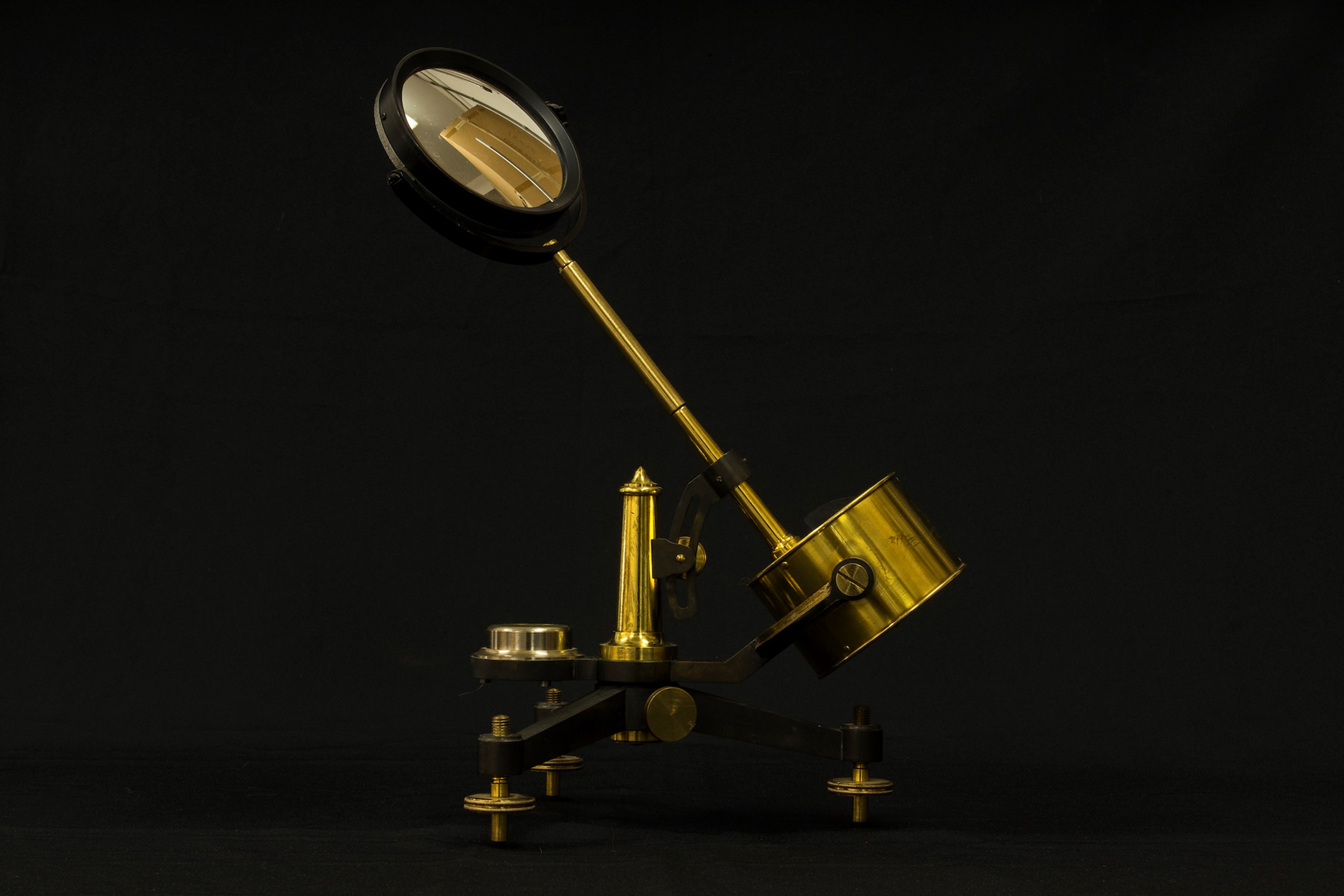 Cultural scientists thrilled with the collection of objects in the library