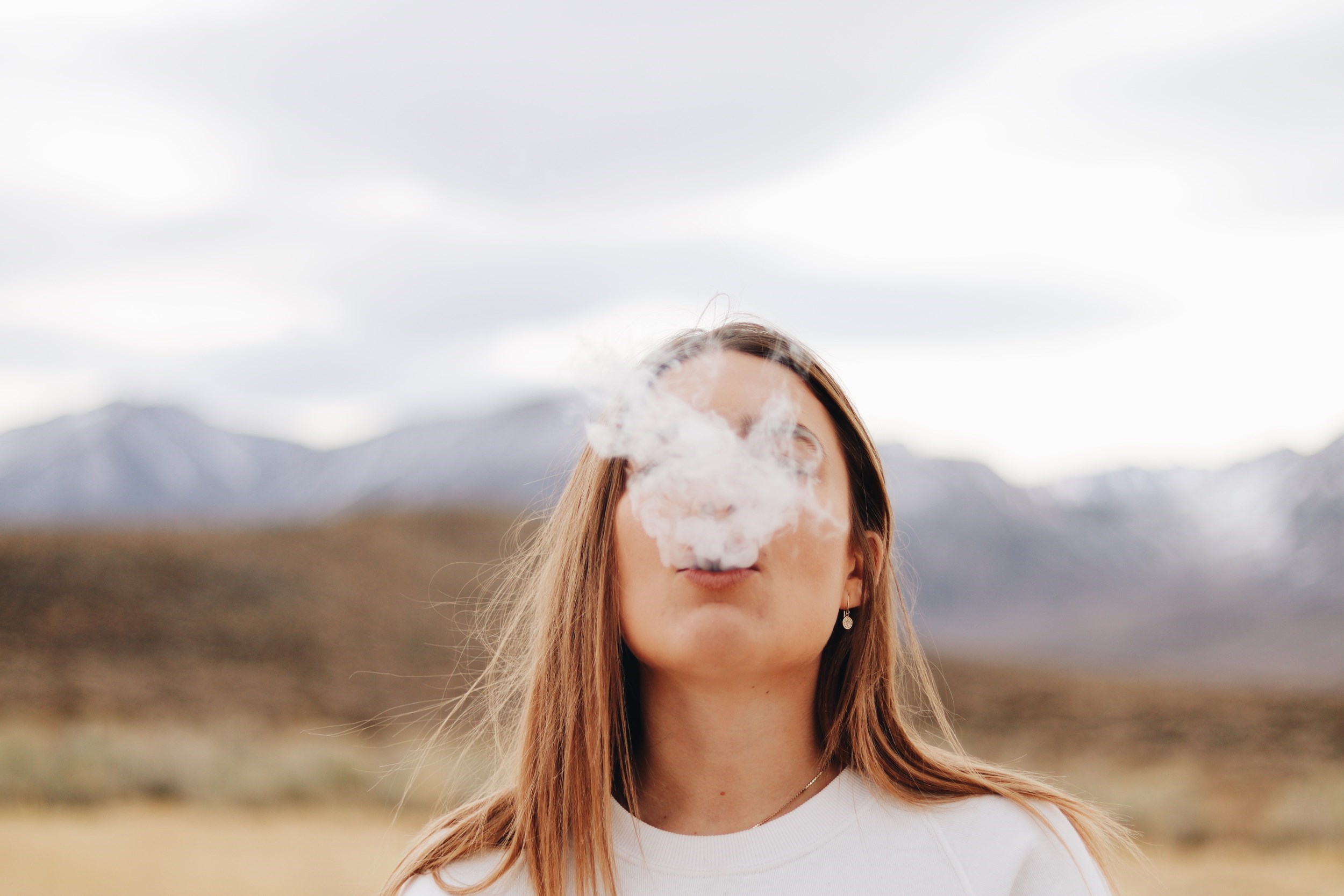 Female smokers enter into the menopause sooner