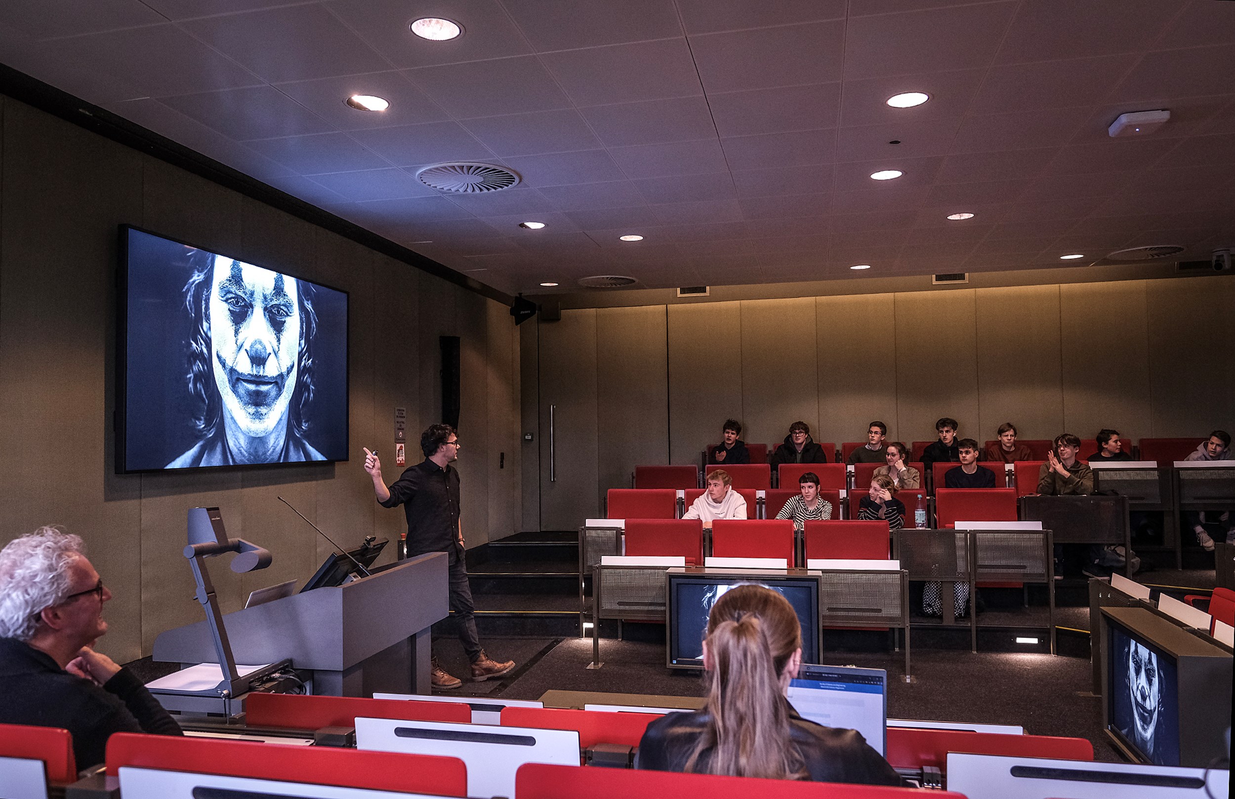 ‘Teenzcollege’: getting a feel of the university 