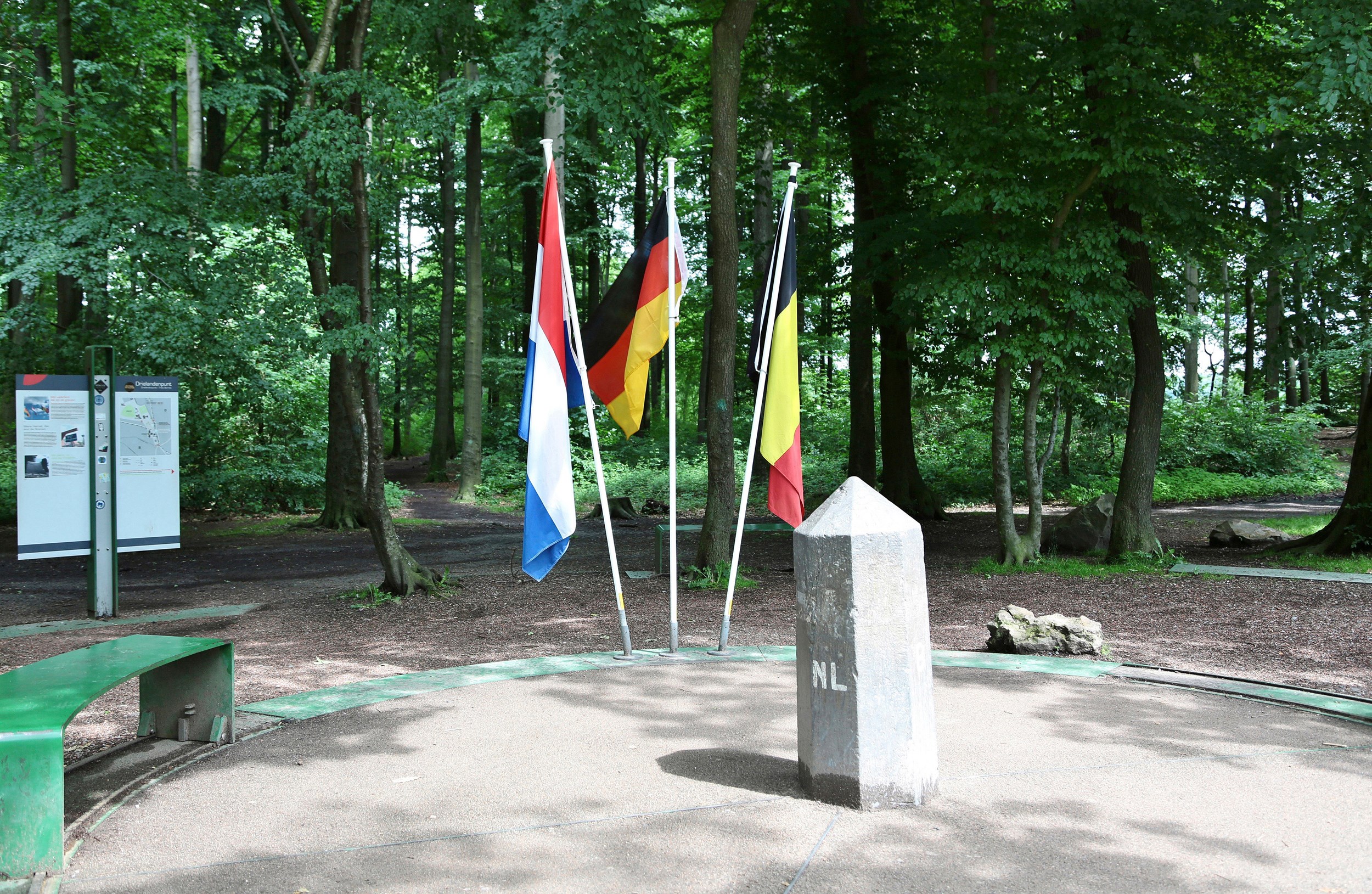 Researchers urge university: don’t forget the Euregion
